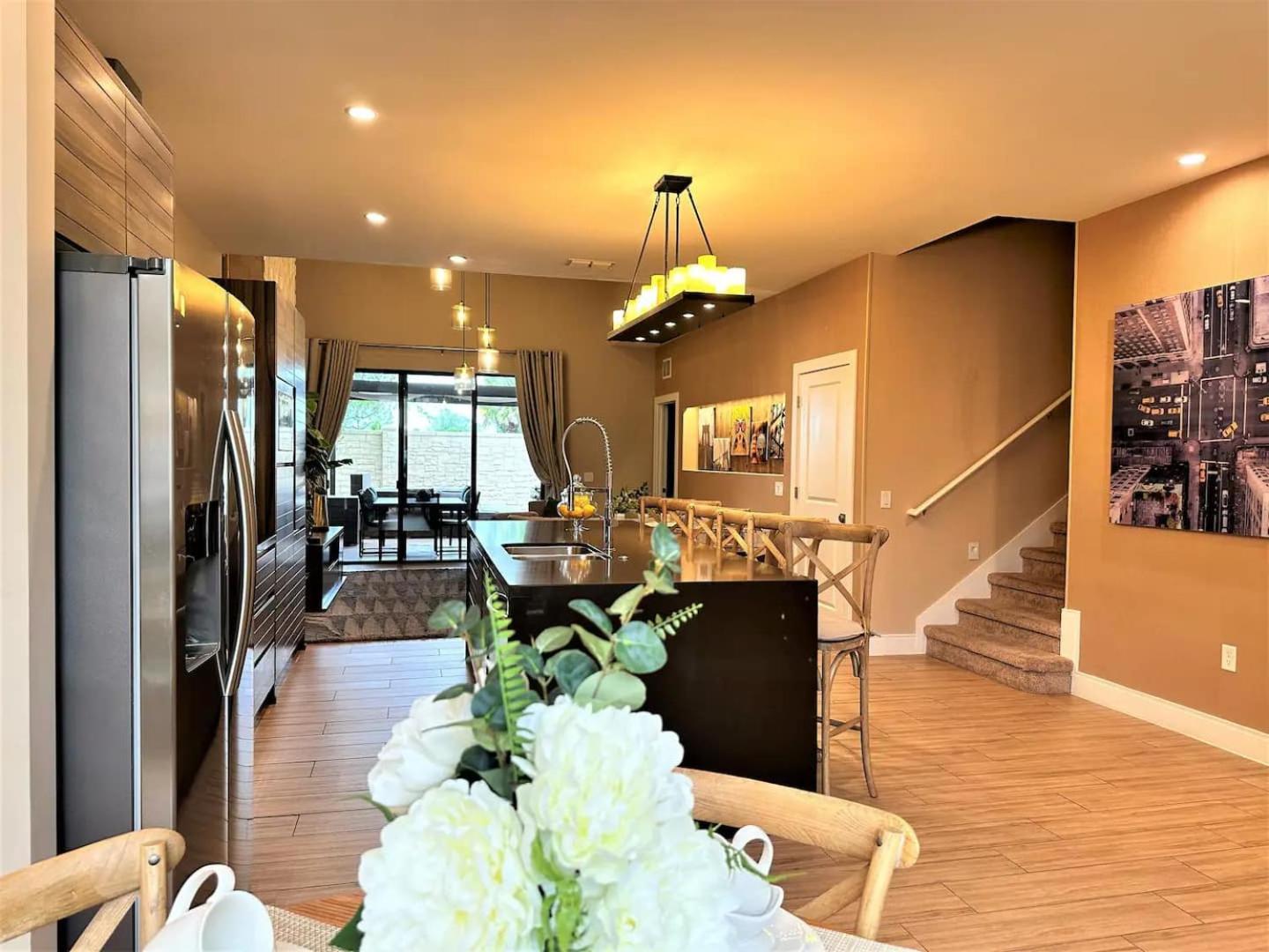Casa de férias Sophisticated 4 En W Private Hot Tub & Bb