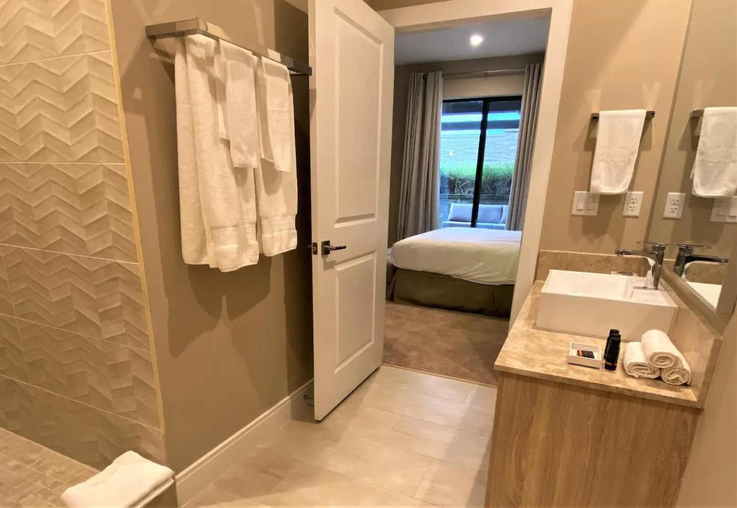 Casa de férias Sophisticated 4 En W Private Hot Tub & Bb *